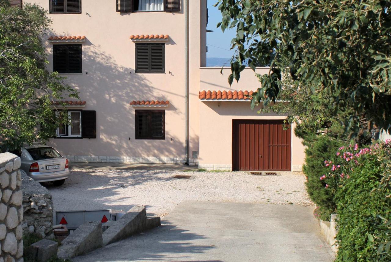 Apartments With A Parking Space Novi Vinodolski - 5587 Exteriér fotografie